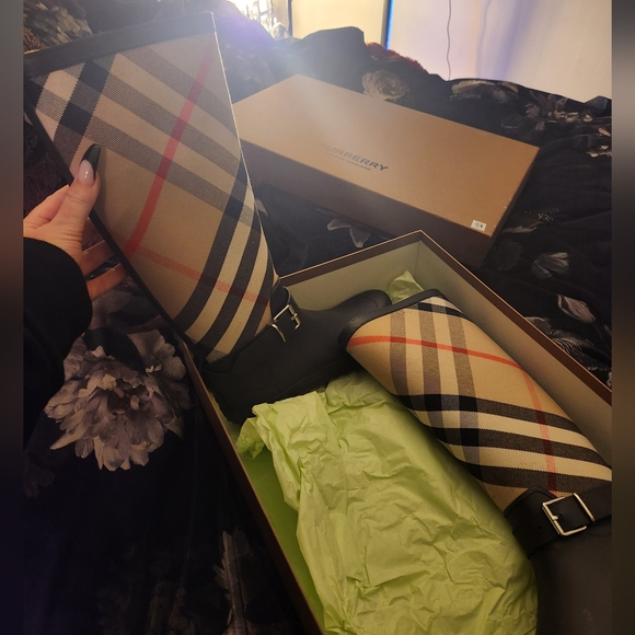 Burberry Womens Sz 8 Tall Rainboot - Picture 4 of 7
